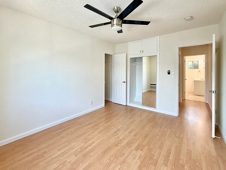 6938 Kester Ave #11 — Photo 9