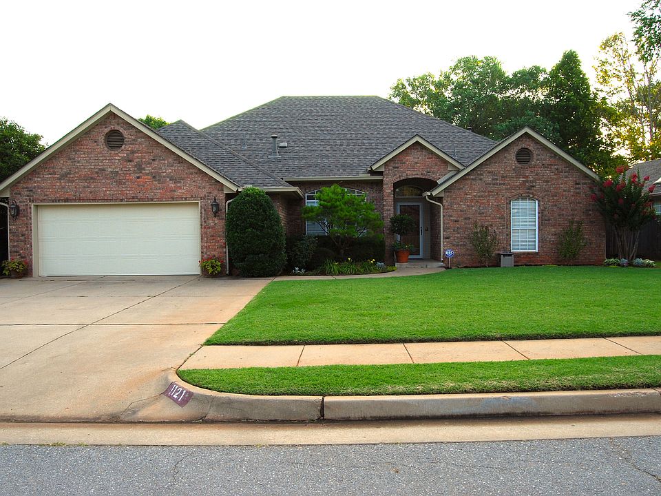 1st image of 1121 Lambeth Dr