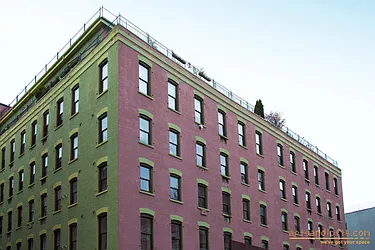 Rented by aptsandlofts.com