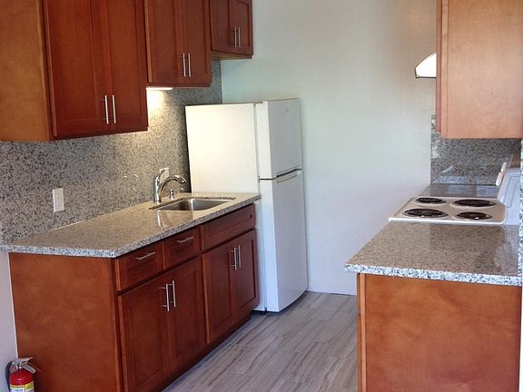 2nd image of 1201 44th Ave APT 4