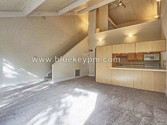 5th image of 4 Touchstone Dr #64