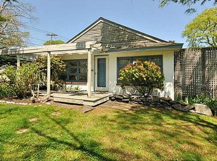 4 Standish Rd, Jamestown, RI 02835