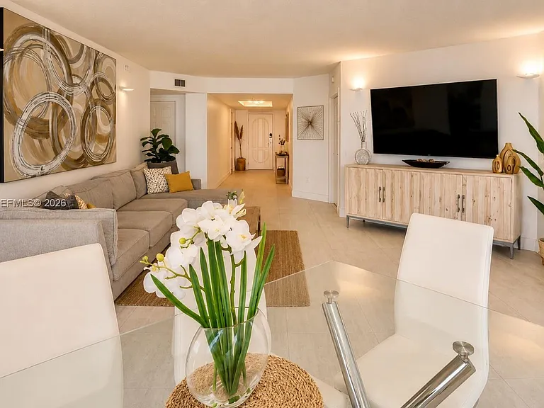 3370 Hidden Bay Dr #213 — Photo 6