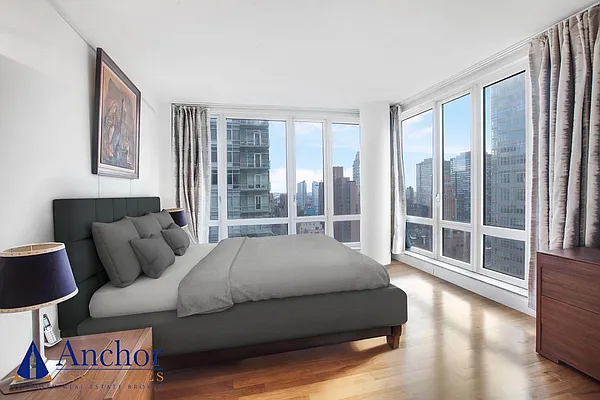 Rented by Anchor Associates | media 21