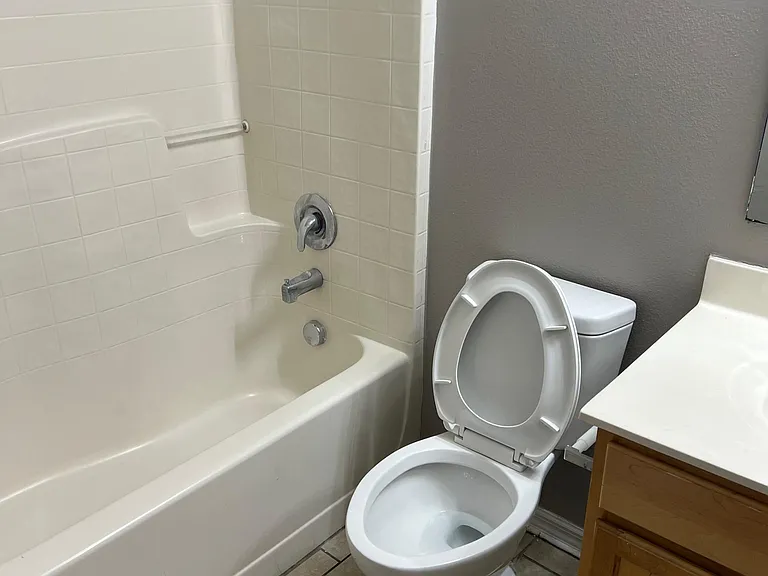 881 Vanderbilt Dr — Photo 11