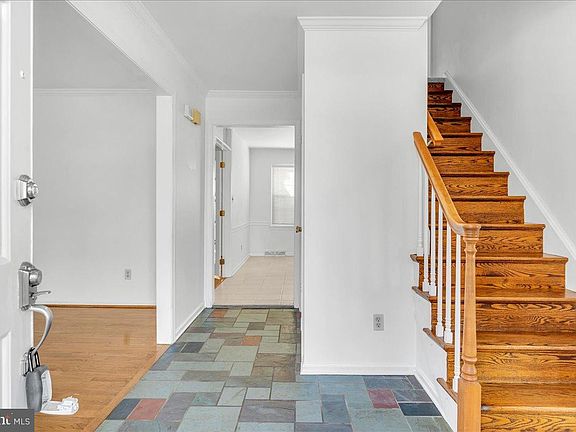 3rd image of 4552 Simon Rd