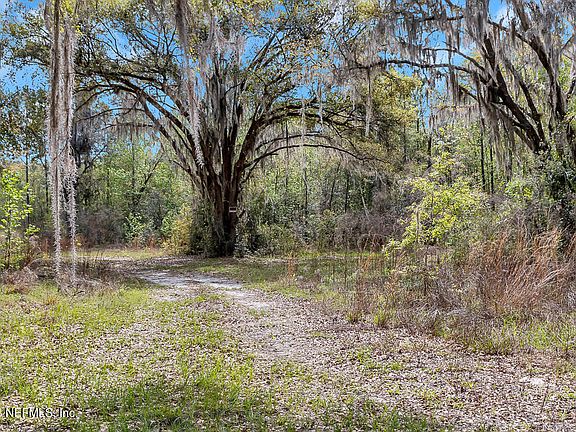 4th image of 4925 County Road 208