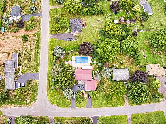 3rd image of 6374 Harvest Dr