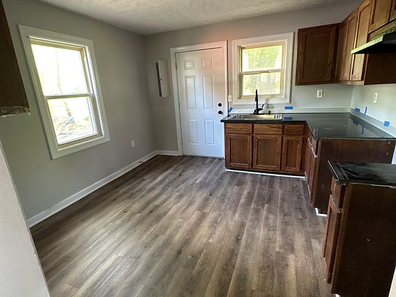 5th image of 811 Scott St #1