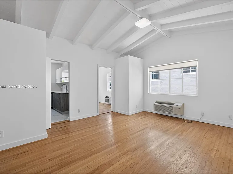 1552 Euclid Ave #4 — Photo 11