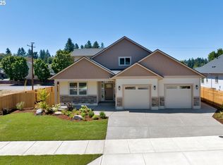 2125 NE Spitz Rd, Canby, OR 97013