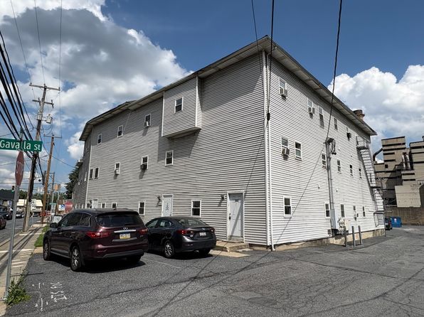 5210 Main St APT 302