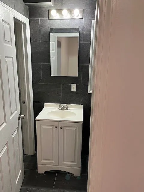 2 bed, $2,100 — Photo 4