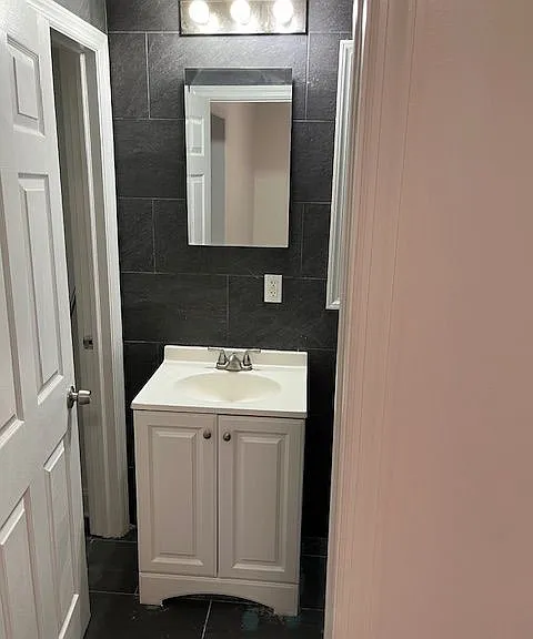 58 Vincent St #2 — Photo 4