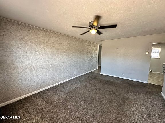 2nd image of 10020 Nesbit Ave