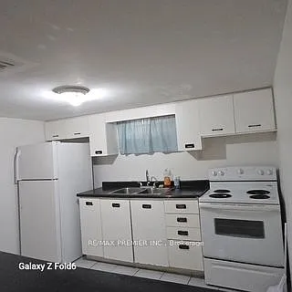 61 Grandview Ave #BASEMENT — Photo 4