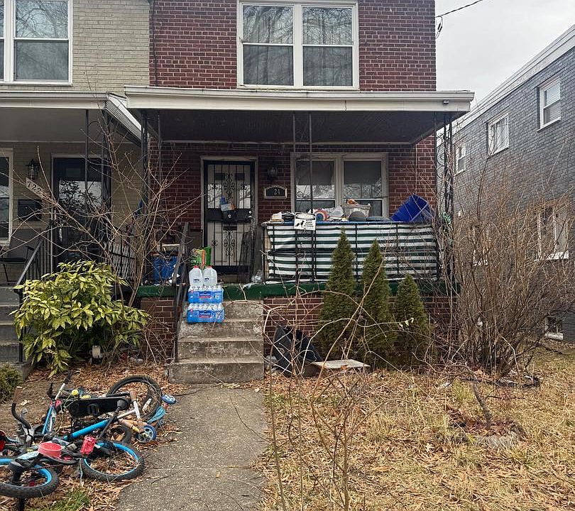 1st image of 724 Crittenden St NE