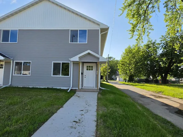 817 N Webster Ave, Green Bay, WI 54302