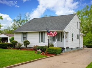 54265 Maple Lane Ave, South Bend, IN