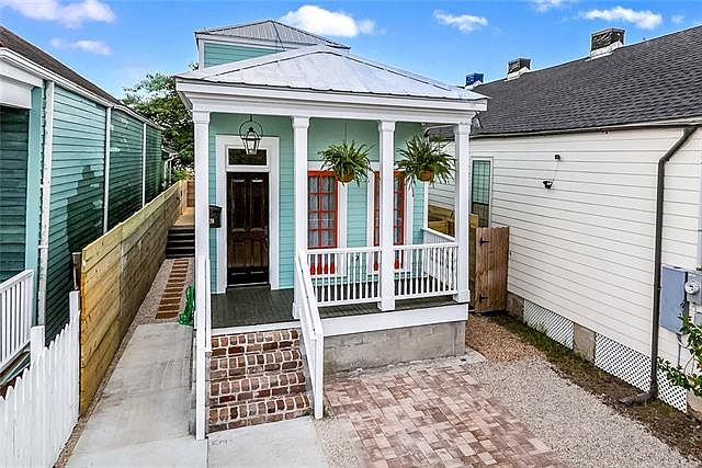 1st image of 1826 6th St