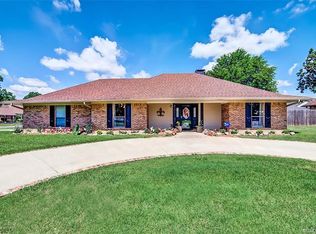 201 Parklane Dr, Bossier City, LA 71111