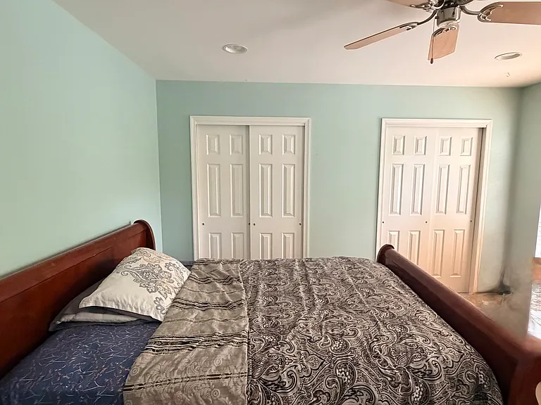 19 Hyde Park Dr — Photo 13