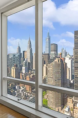 Sold by Corcoran | media 24