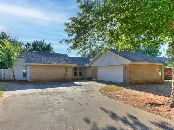 14208 Valley Forge Ln, Edmond, OK 73013