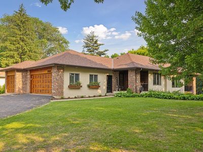 2030 County Road B W, Roseville, MN, 55113