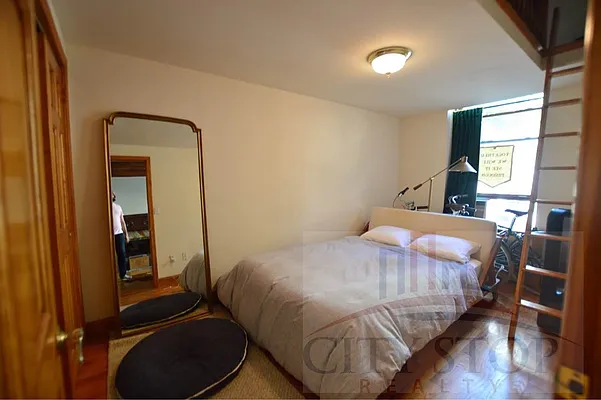 Rented by City Stop Realty | media 11