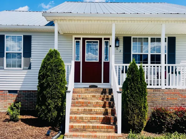202 Allendale Blvd, McMinnville, TN 37110
