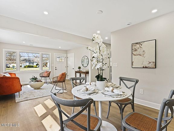 5th image of 18 E 3rd Street