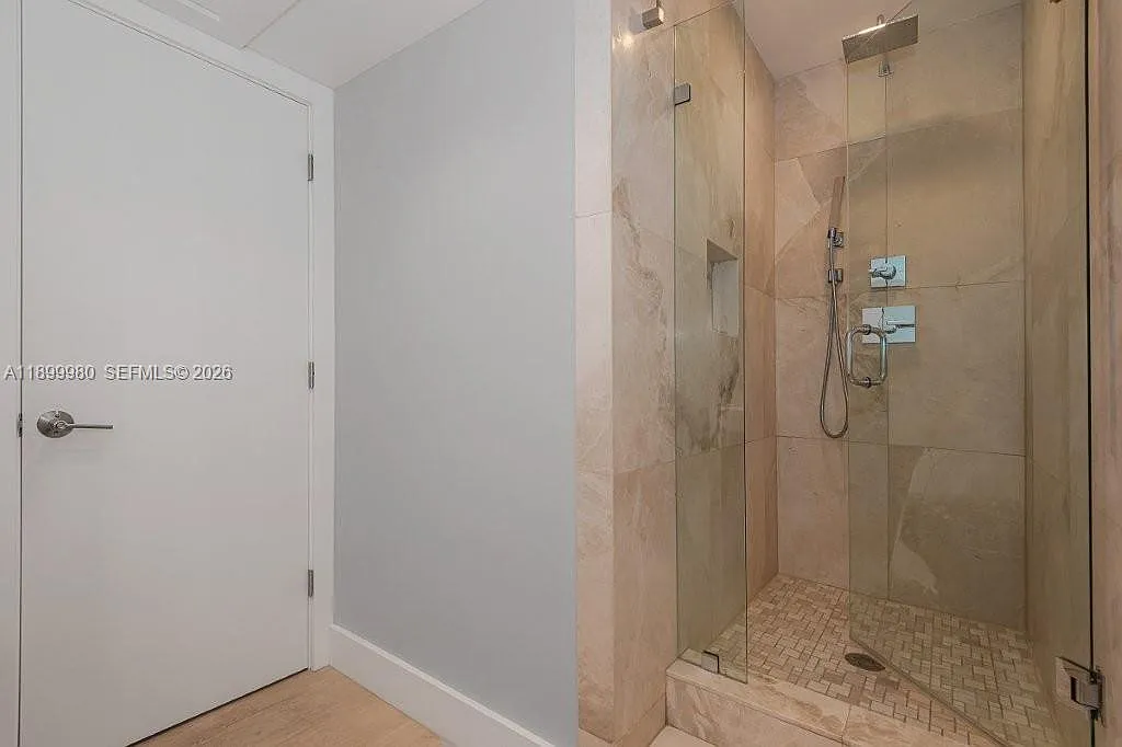 Roney Palace Condo — Photo 3
