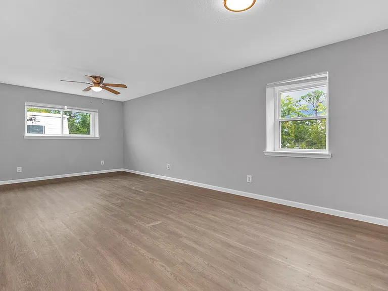 521 Spring Dr #3 — Photo 7