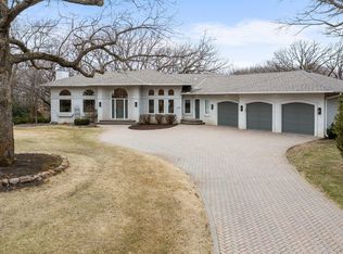 10610 Poppitz Ln, Chaska, MN 55318