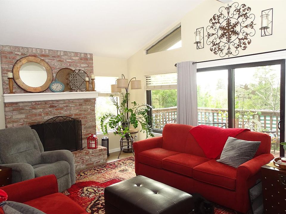 2nd image of 134 Winding Canyon Ln