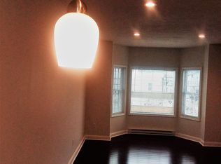 111 Sutton St, Providence, RI 02903