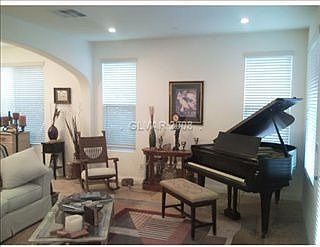1st image of 932 Loma Bonita Pl