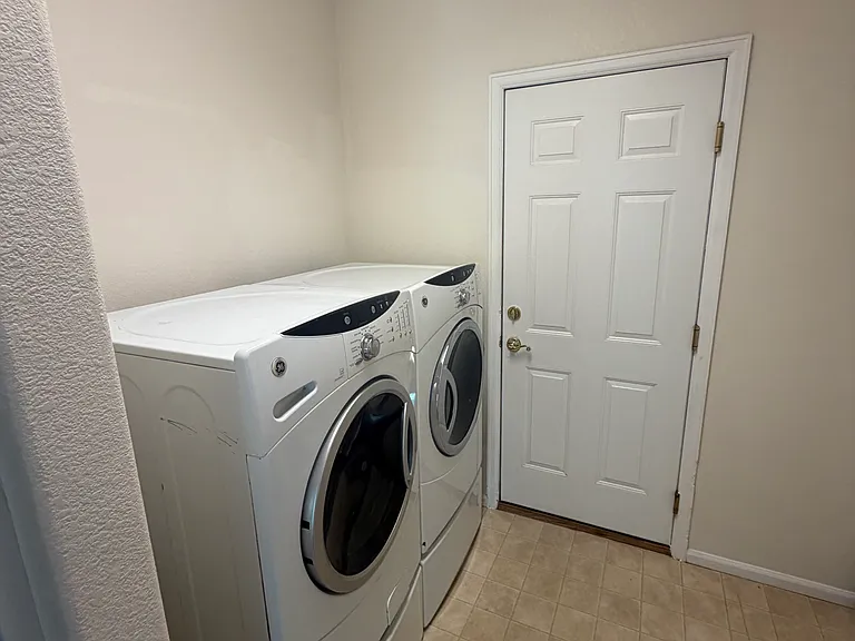 5891 S Tibet St — Photo 32