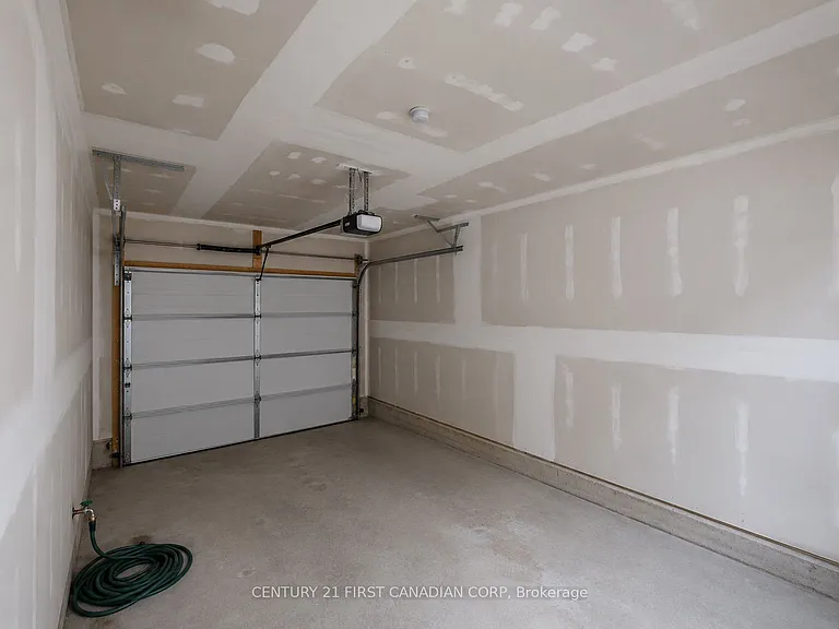 2070 Meadowgate Blvd #72 — Photo 14