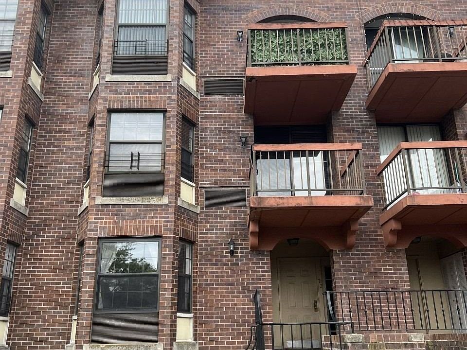 1st image of 7112 164th St #1