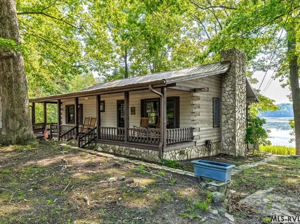 496 Hinton Mill Rd, Boydton, VA 23917