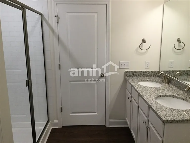 218 Swan Dr — Photo 12