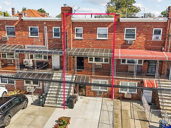 5th image of 2726 Hone Avenue