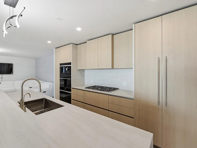 900 N Ocean Blvd #802 — Photo 17