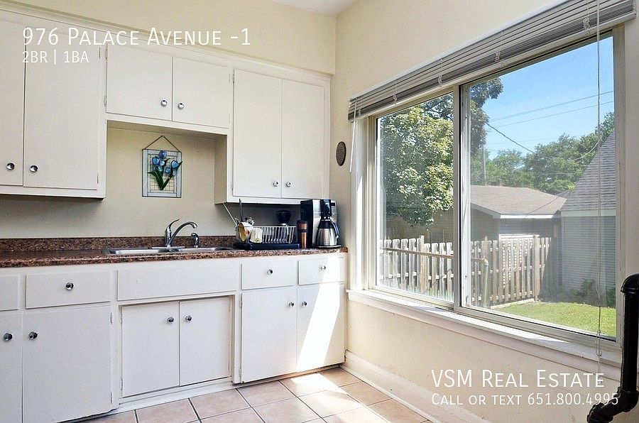 1st image of 976 Palace Ave Unit 1