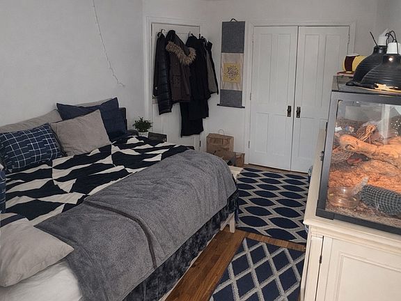 3rd image of 49 Gladys St Floor 2