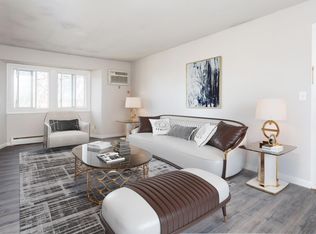 707 3rd Ave E #11, Shakopee, MN 55379