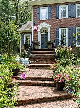 4th image of 217 Covington Cove Ln
