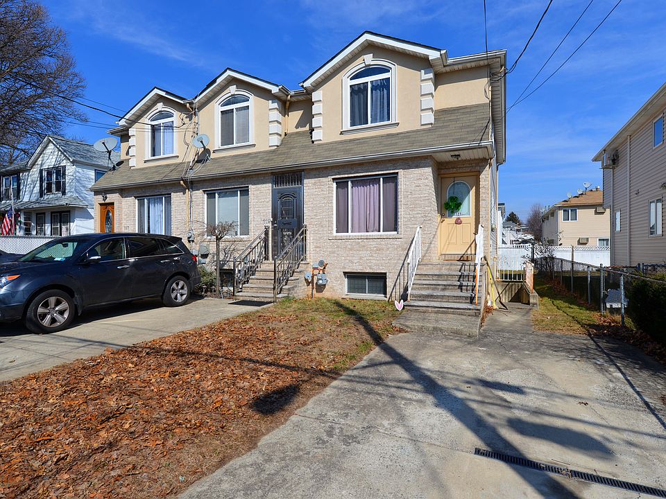 1st image of 121 Hickory Ave